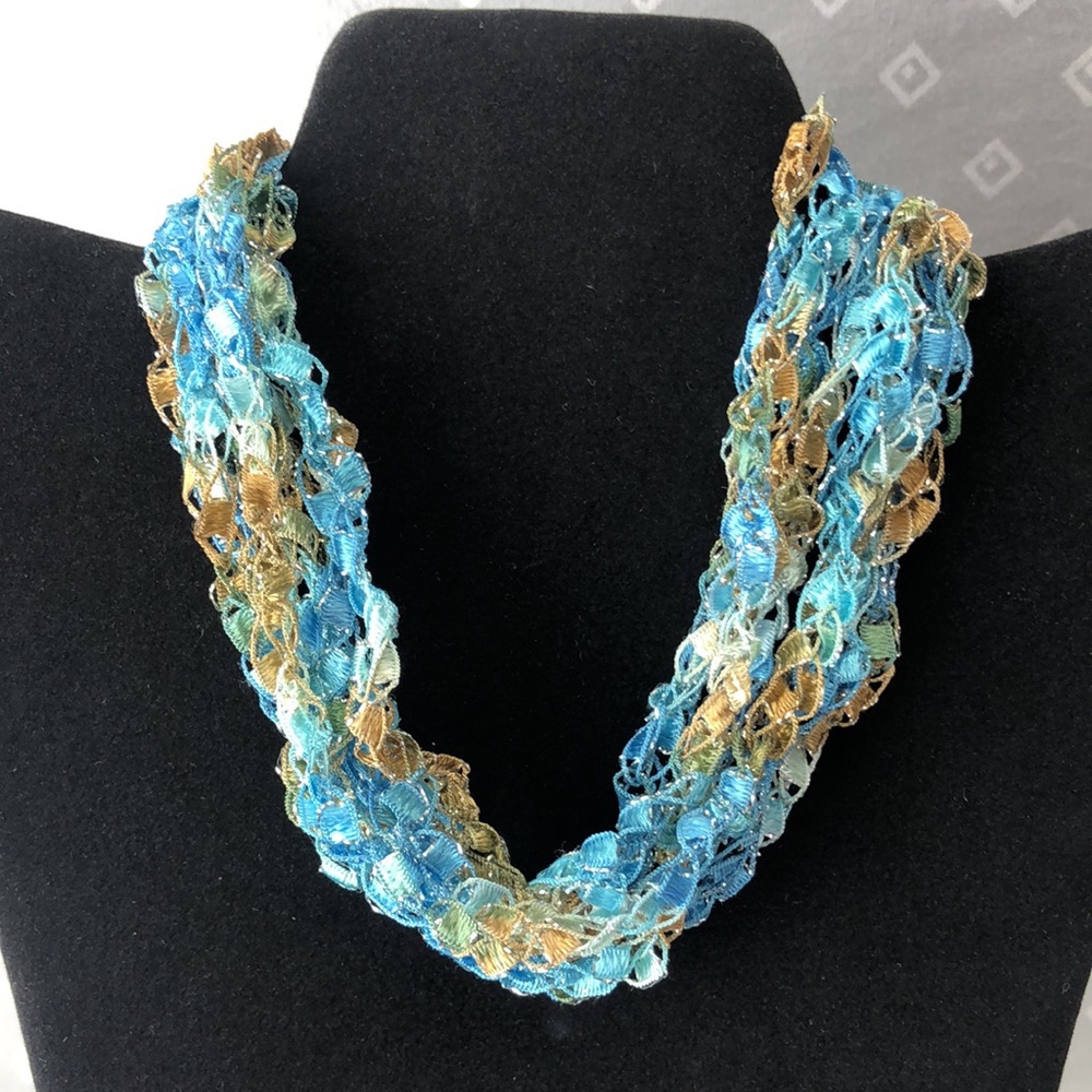 Beachy Adjustable Crochet Necklace